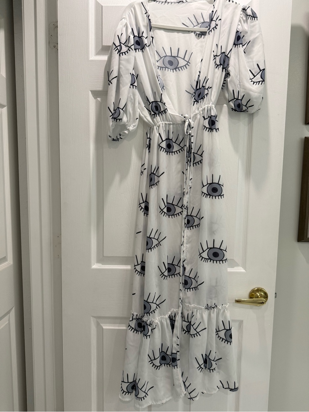White Eye-Print Maxi Cover-Up Dress size small - Picture 3 of 6